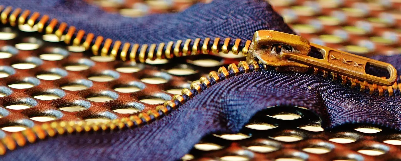 Sy selv: Nemme pudebetræk med usynlig lynlås på under en time